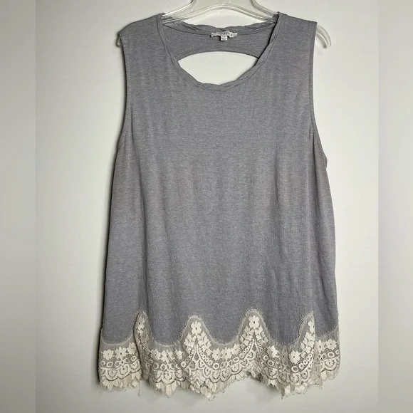 Umgee Women's Keyhole Tank - Picture 1 of 10